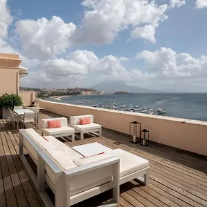  Apartment Caracciolo 13 Rooftop & Italy