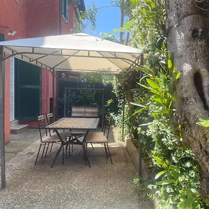  Apartment Appia Park 10 Min Dal Colosseo Italy